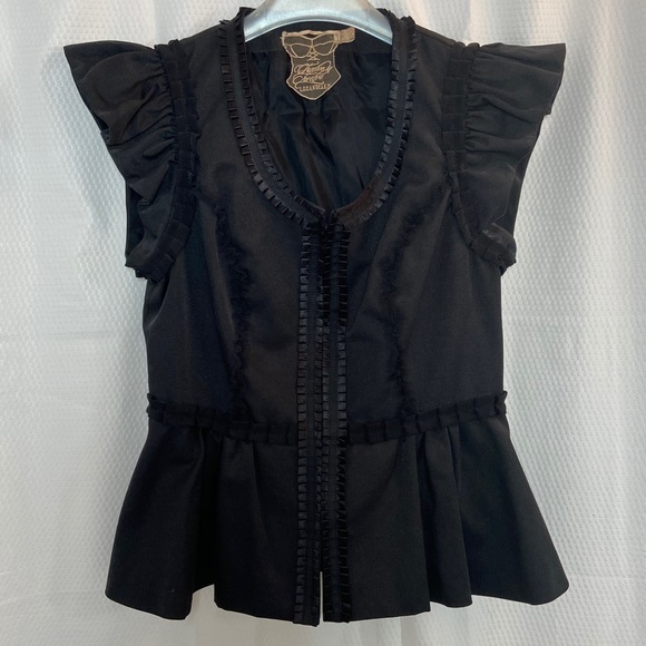 Twelve by Twelve Los Angeles Hook Front Top - Picture 6 of 6